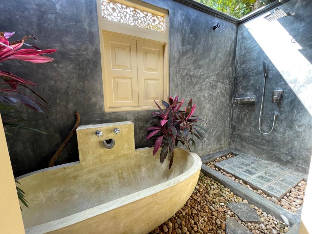 Claire Villa By Younger Villas & Resorts Ahangama Exterior photo