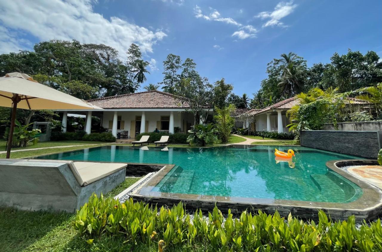 Claire Villa By Younger Villas & Resorts Ahangama Exterior photo