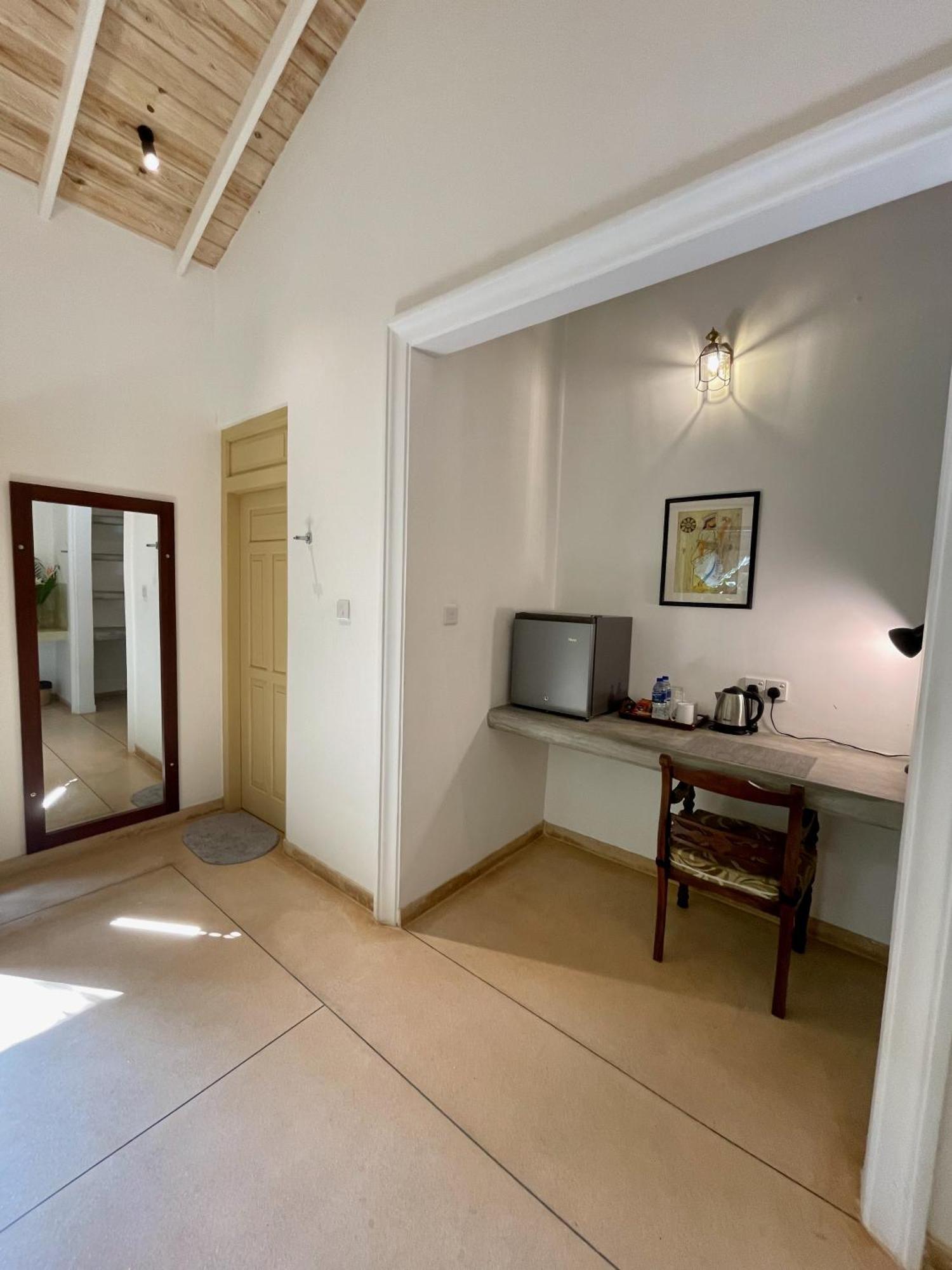 Claire Villa By Younger Villas & Resorts Ahangama Exterior photo