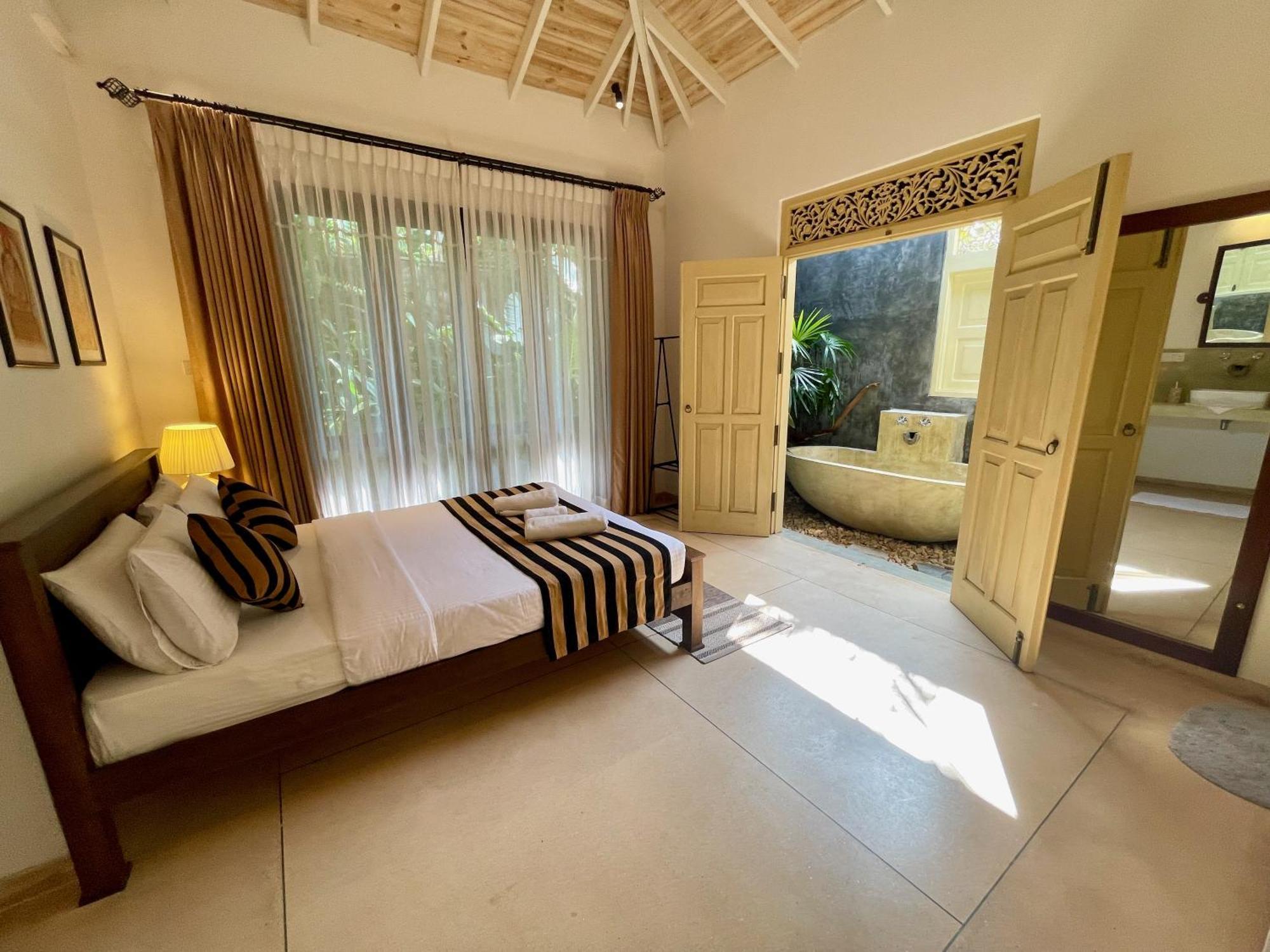 Claire Villa By Younger Villas & Resorts Ahangama Exterior photo